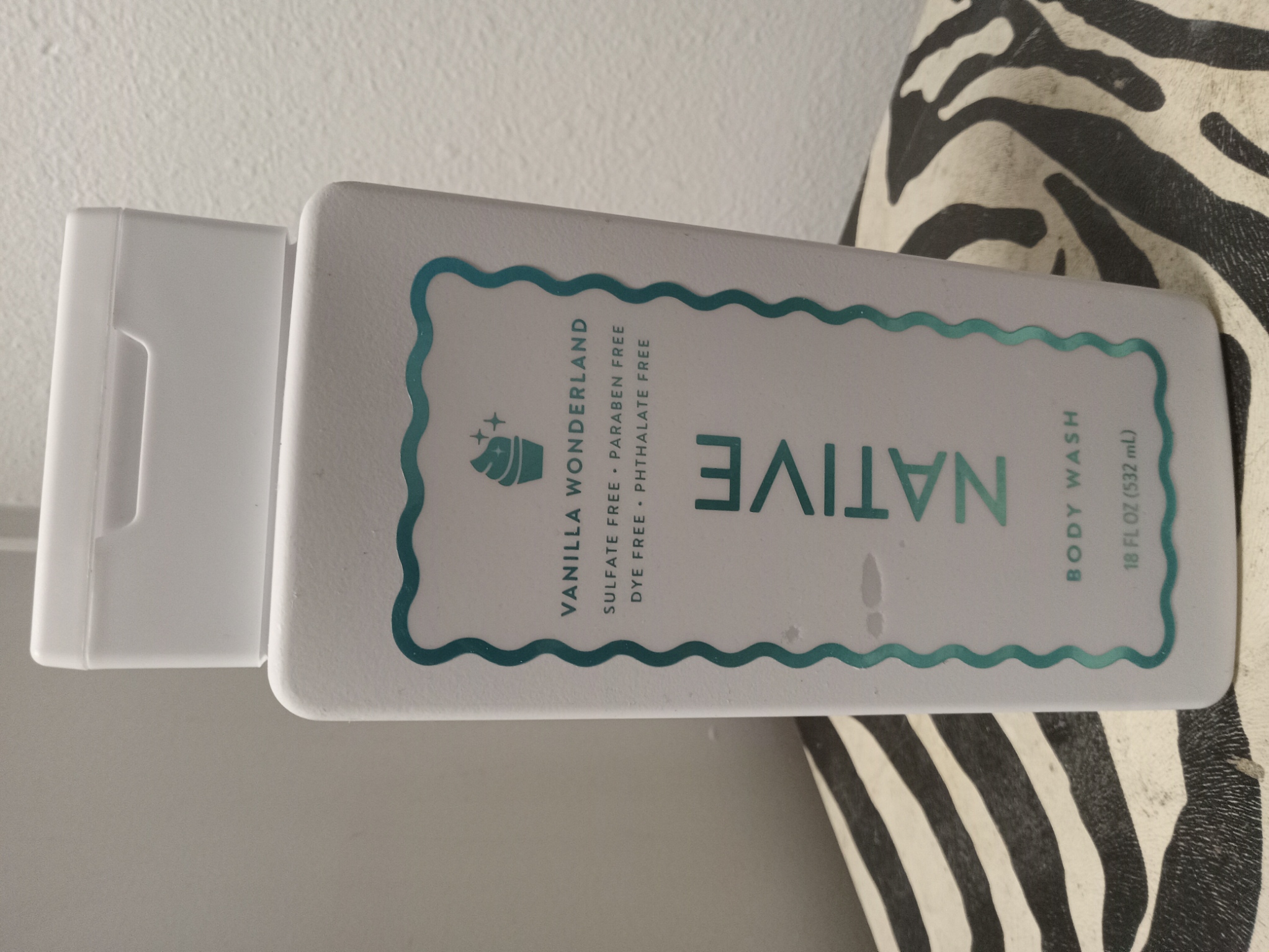 Native Vanilla Wonderland Body Wash